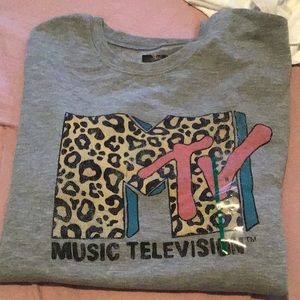 M tv sweater
